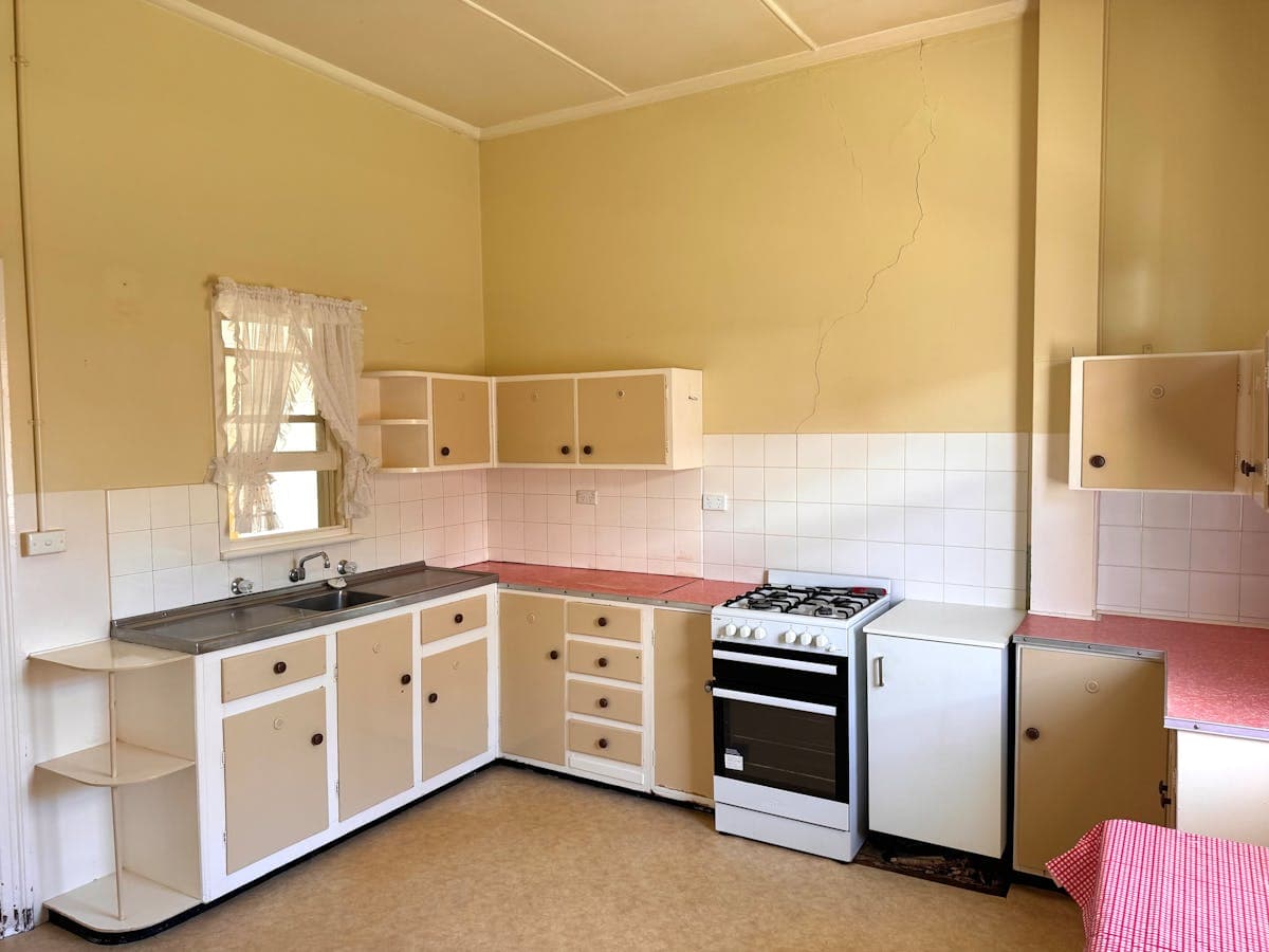 18 Vaux Street, Cowra, NSW, 2794, Cowra - Thumbnail 6