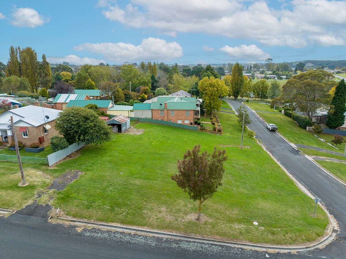 17 Albert Street, Oberon, NSW, 2787, Oberon - Thumbnail 3