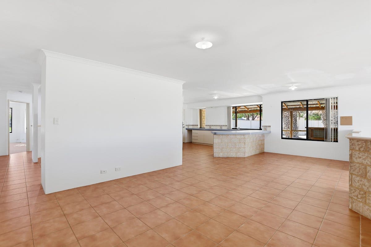 24 Cranbrook Crescent, Dawesville, WA, 6211, Dawesville - Thumbnail 6