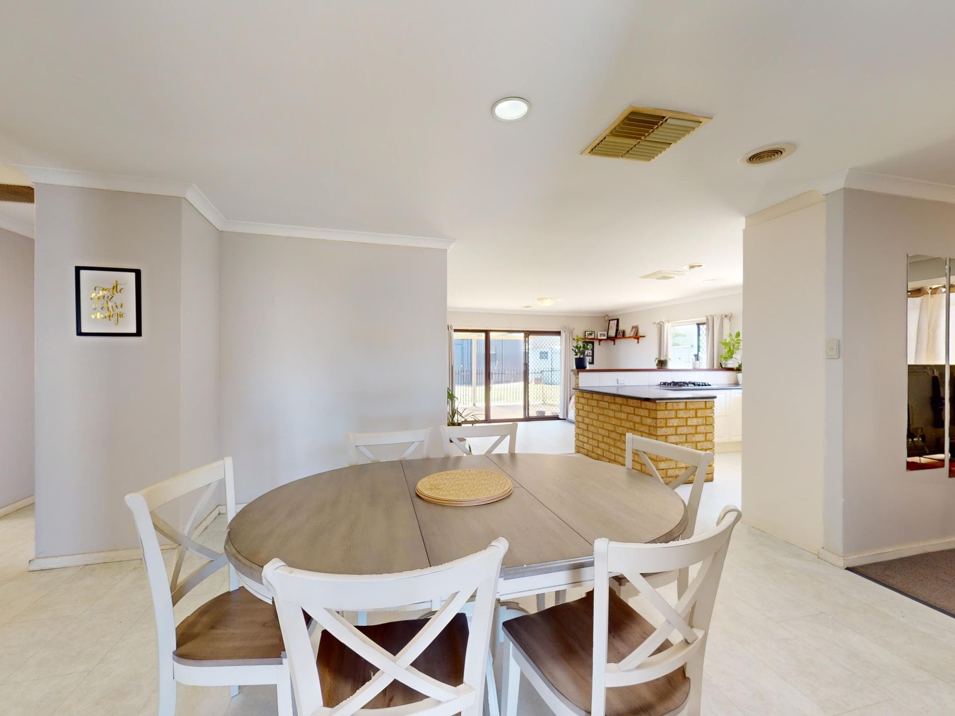 7 TOPAZ COURT, HIGH WYCOMBE WA, High Wycombe - Thumbnail 4
