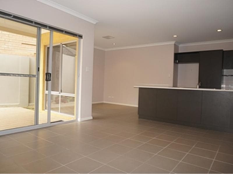 2/103 ROCHESTER CIRCLE, BALGA WA, Balga - Thumbnail 4