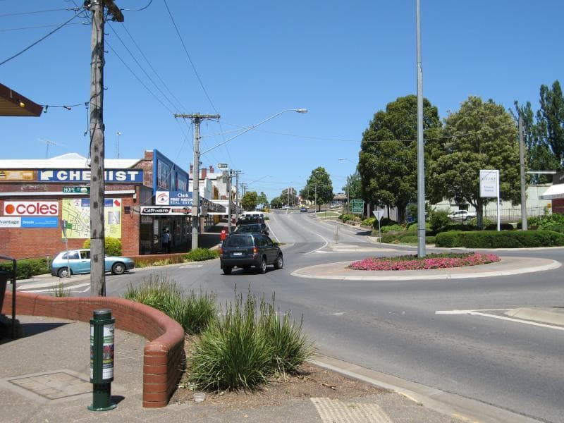 Gippsland West, Drouin, VIC, Drouin - Thumbnail 3