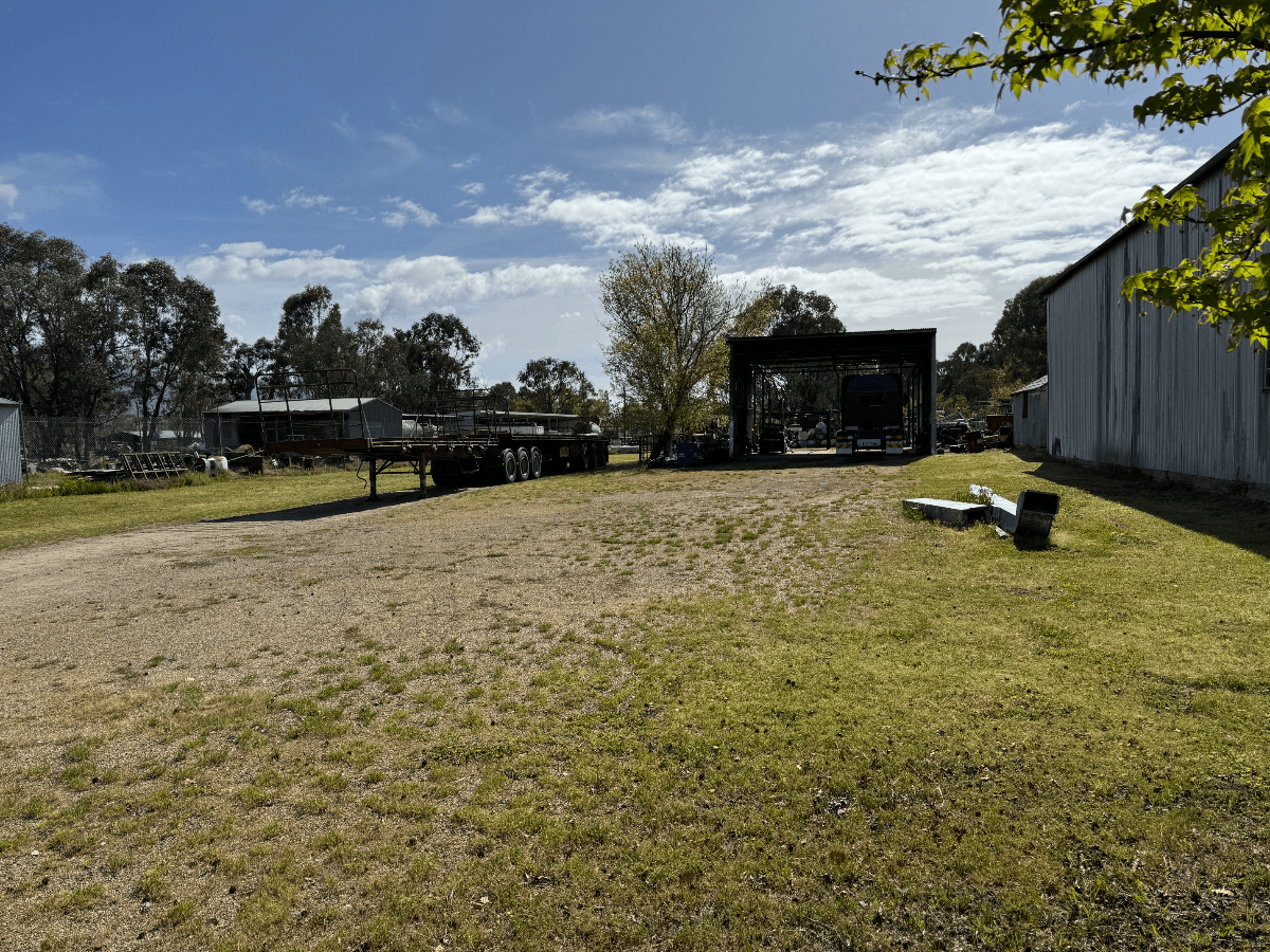 15 Sugarloaf Road, Corryong - Image 1