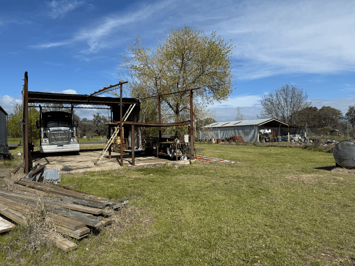 15 Sugarloaf Road, Corryong - Thumbnail 4