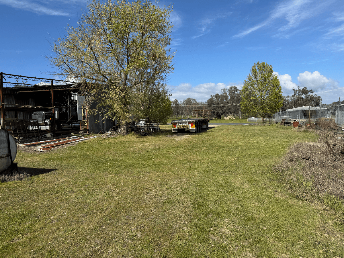 15 Sugarloaf Road, Corryong - Thumbnail 5