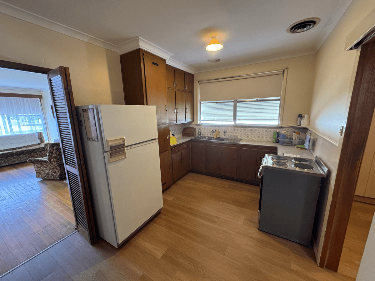 26 Hamilton Crescent, Corryong - Thumbnail 6