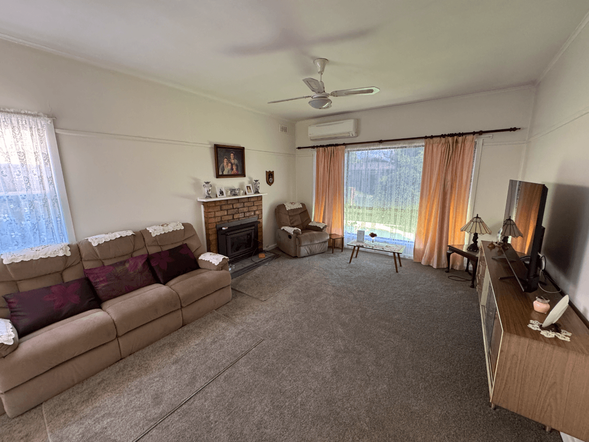 3 Bartlett Street, Corryong - Thumbnail 2