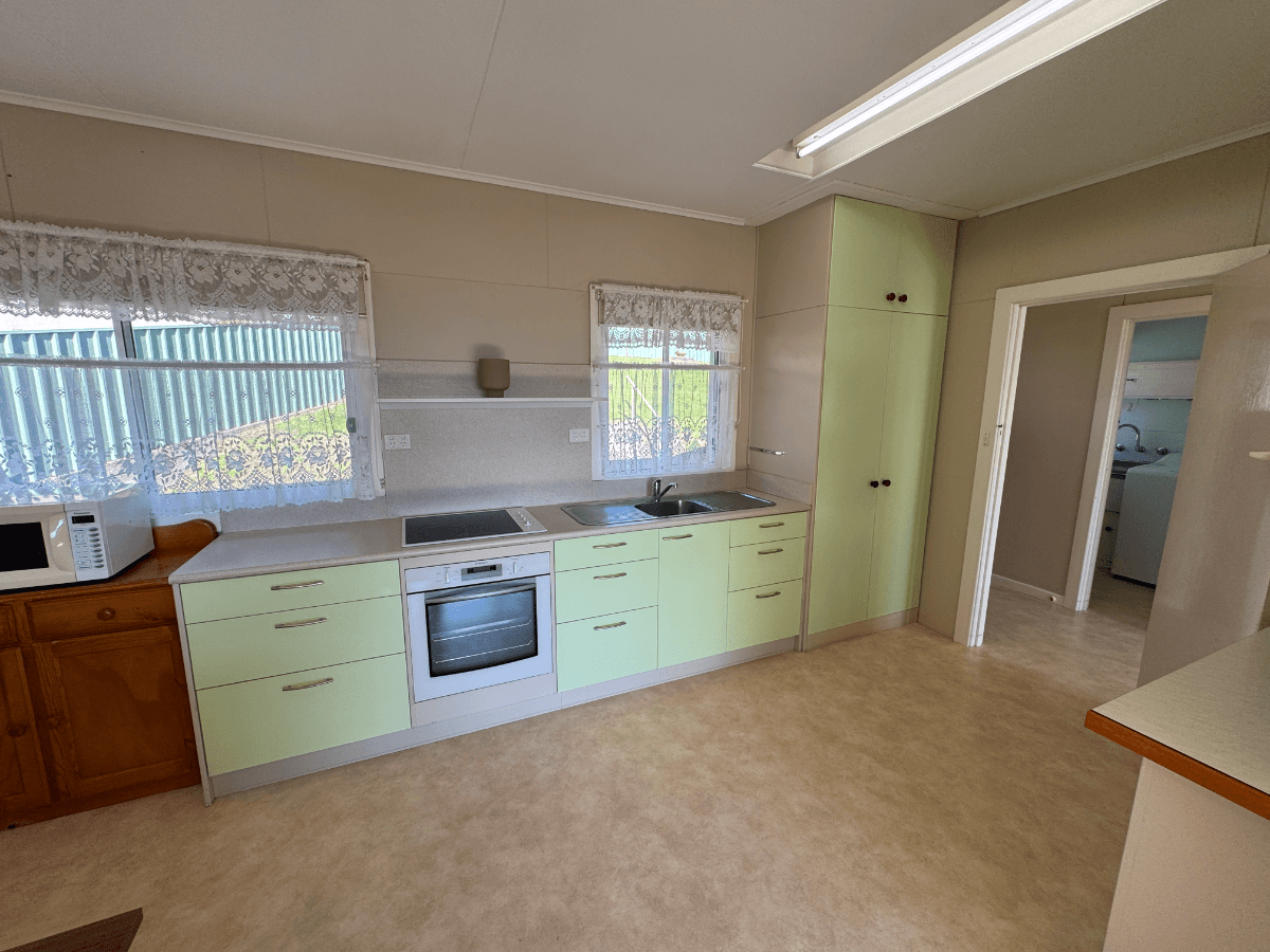 15 Greenham Street, Corryong - Thumbnail 2