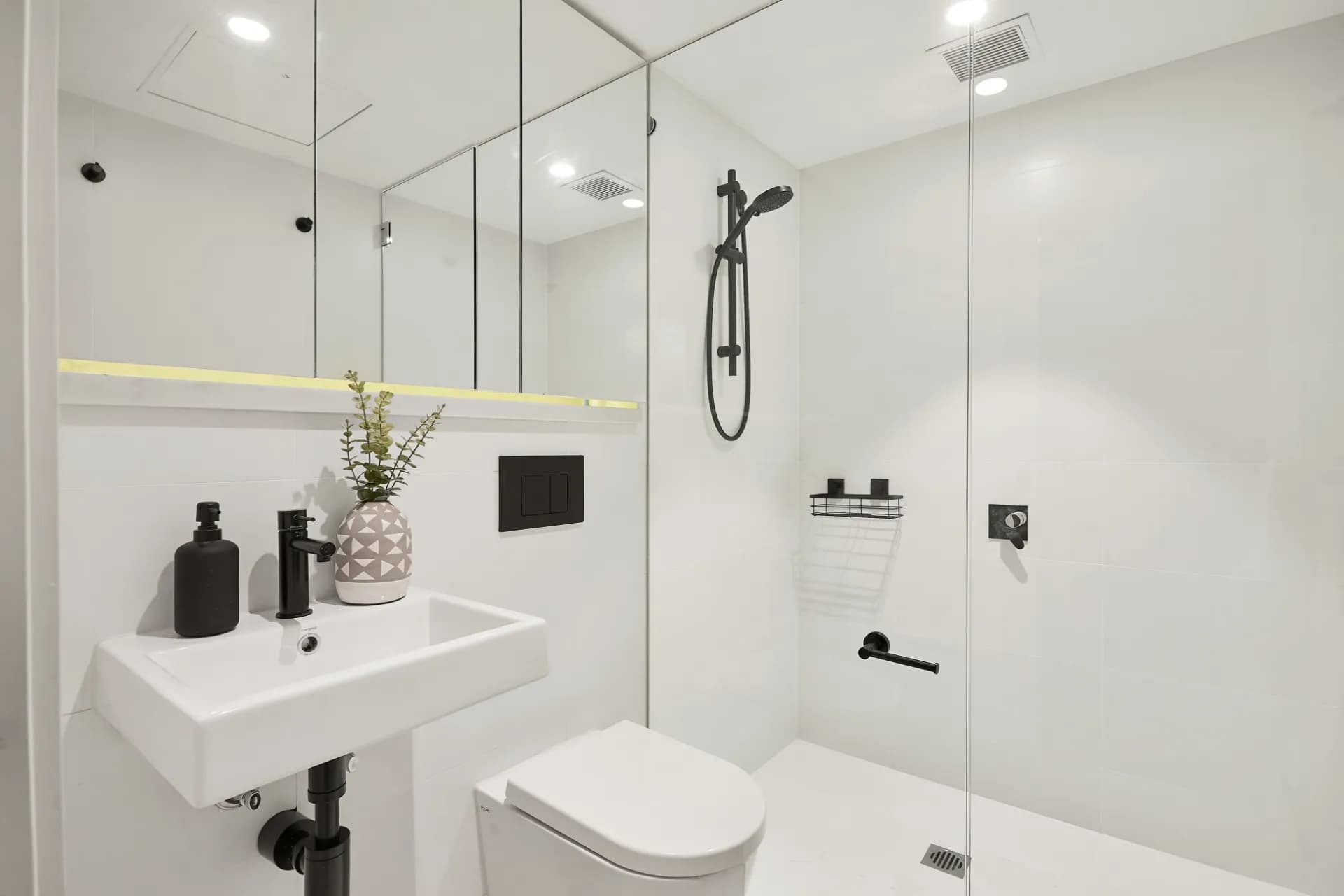 10 Huckerby Street, Richmond, VIC, Cremorne - Thumbnail 7