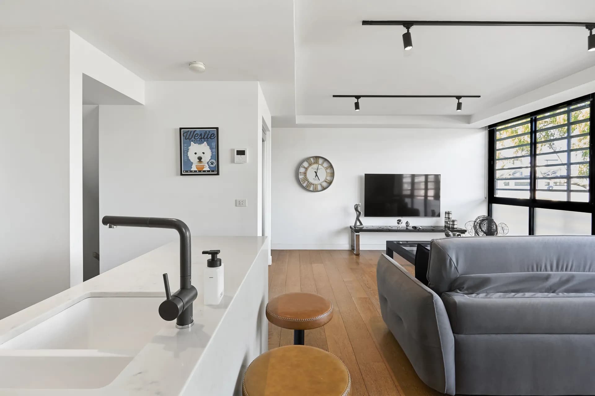 10 Huckerby Street, Richmond, VIC, Cremorne - Thumbnail 2