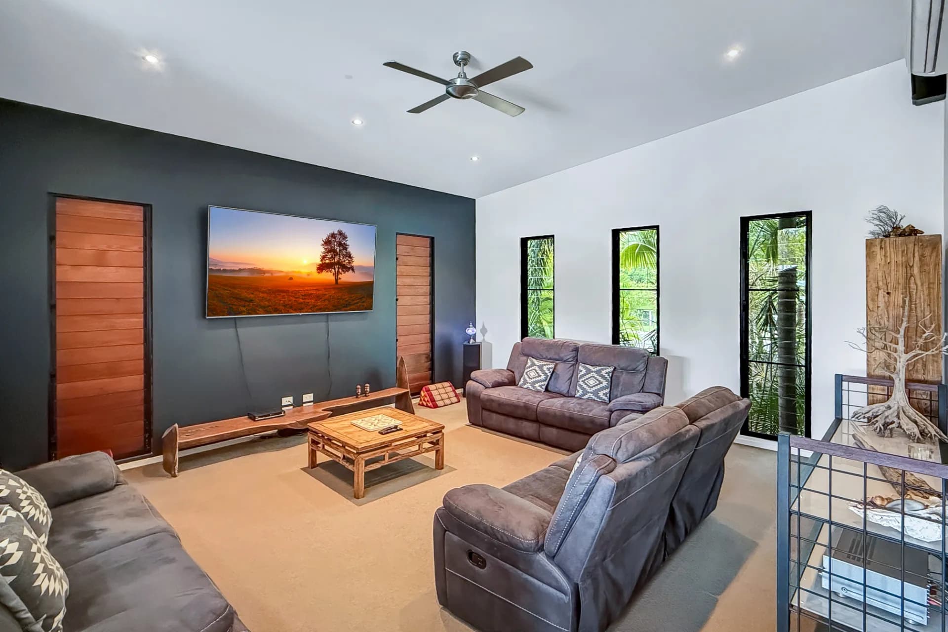 86 Gloucester Avenue, Hideaway Bay, QLD, Hideaway Bay - Thumbnail 3