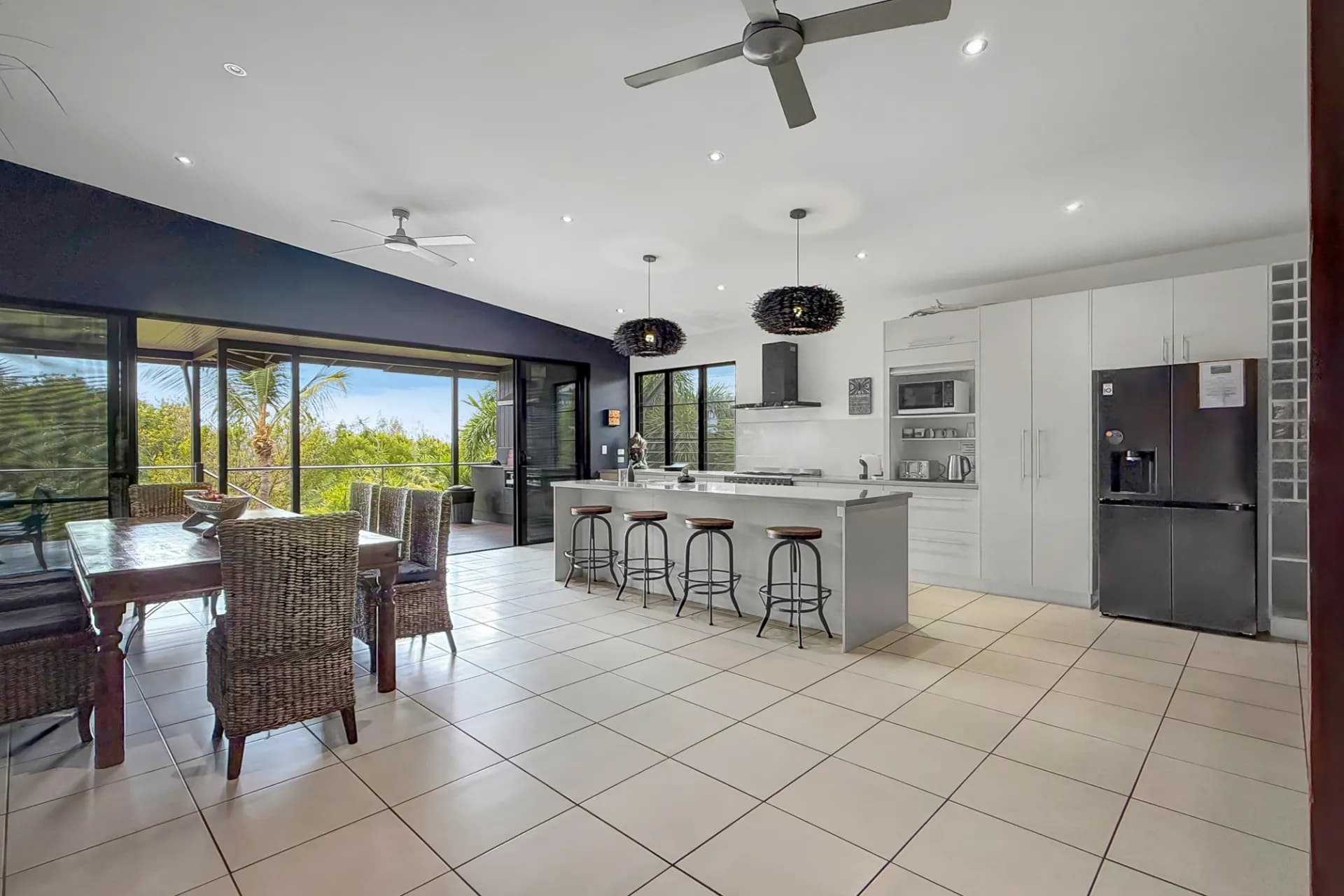 86 Gloucester Avenue, Hideaway Bay, QLD, Hideaway Bay - Thumbnail 5