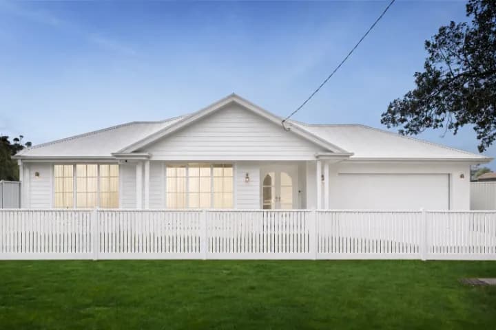 17 River Street, Little River - Image 1