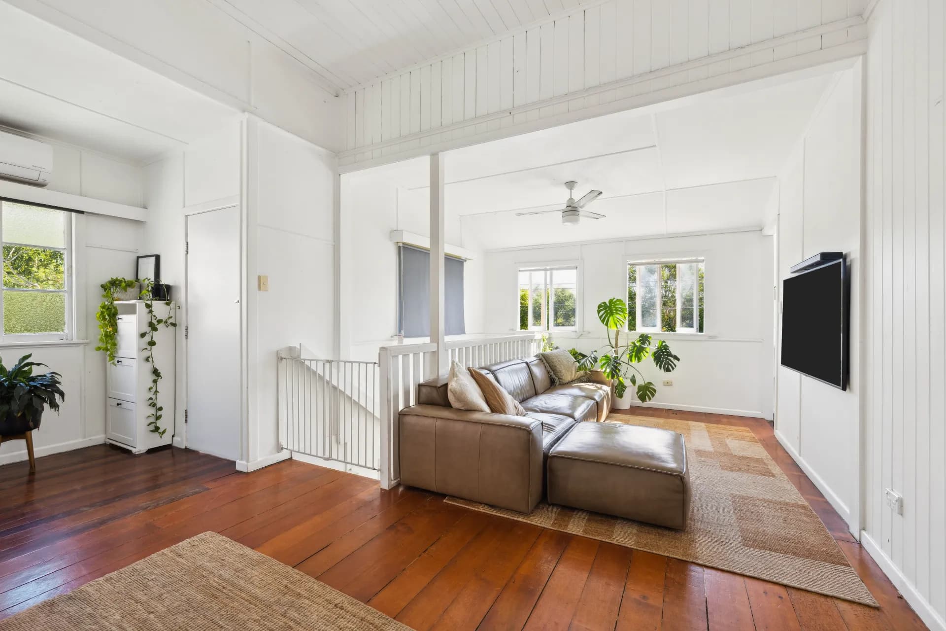 20 West Burleigh Road, Burleigh Heads, QLD, Burleigh Heads - Thumbnail 5
