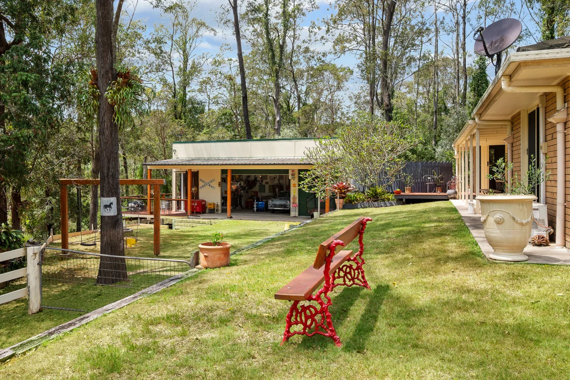 115 McLean Road South, Camp Mountain - Image 1