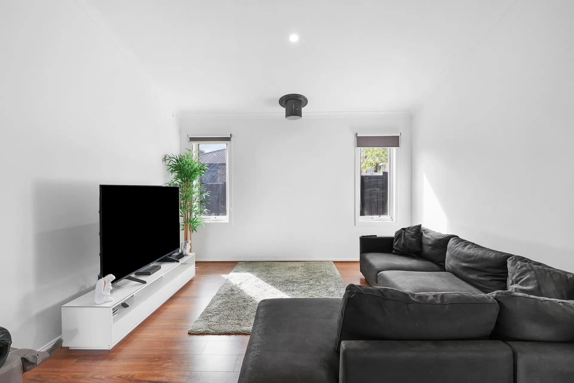 39 McCullagh Street, Bacchus Marsh, VIC, Bacchus Marsh - Thumbnail 2
