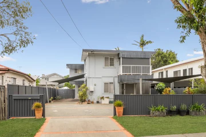 1/24 Thomas Street, Clontarf - Image 1