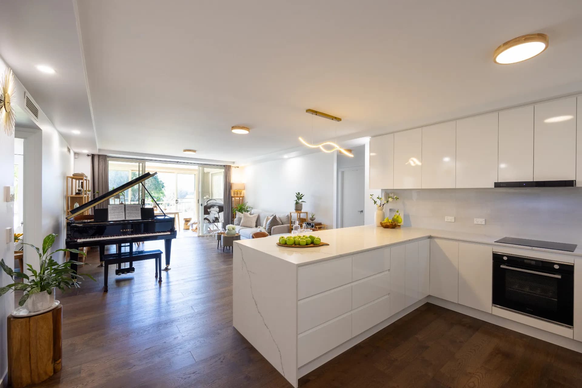 8427 Magnolia Drive East, Hope Island, QLD, Hope Island - Thumbnail 4