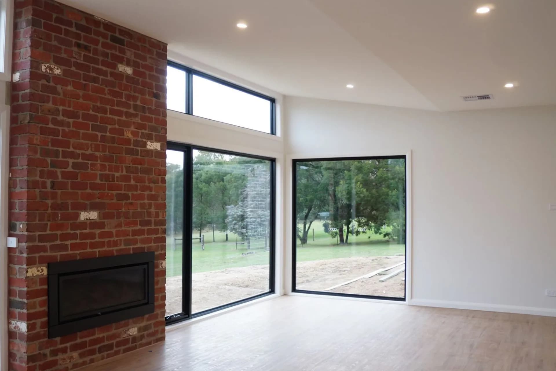 10 Irene Street, Daylesford, VIC, Daylesford - Thumbnail 2