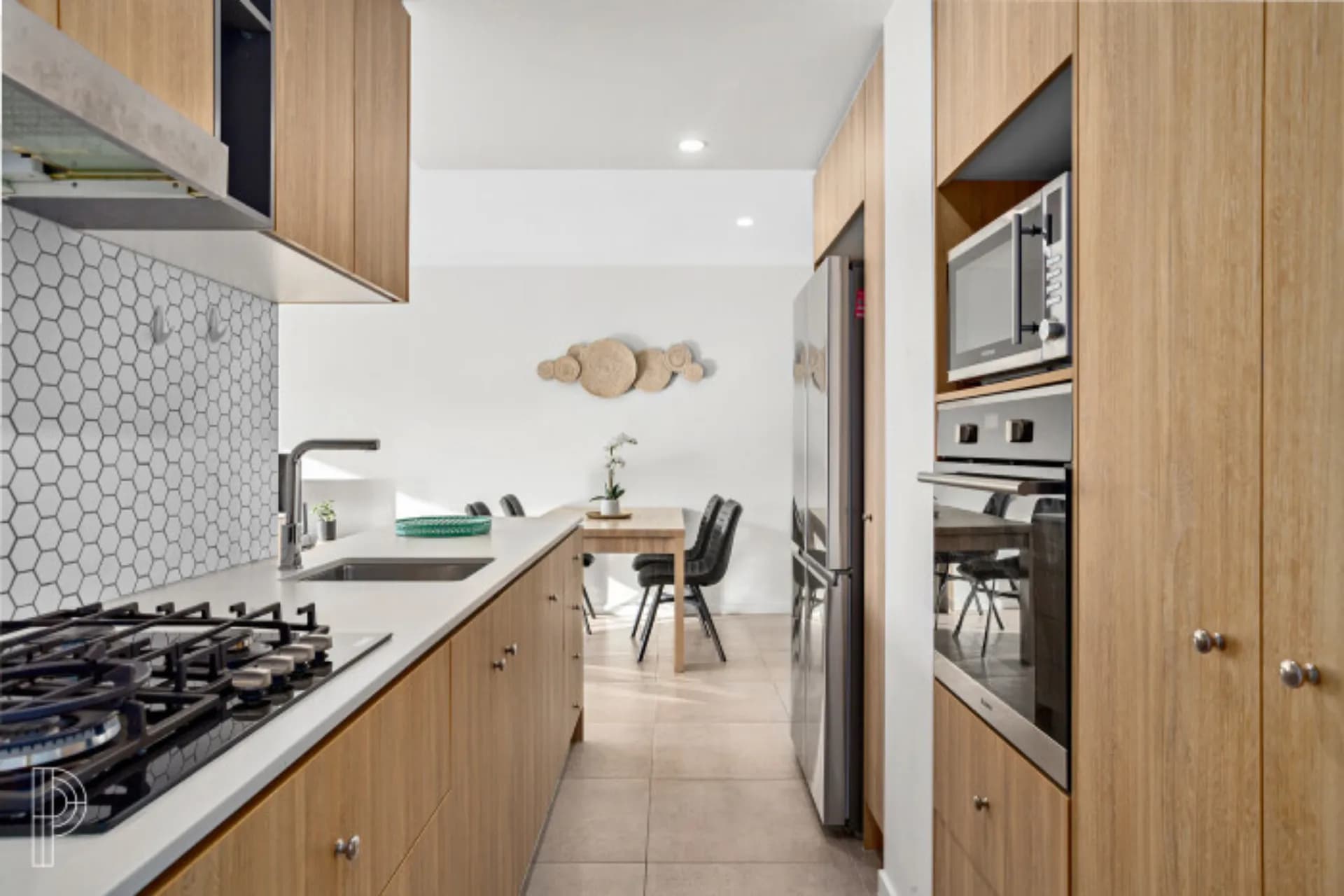 16 Curwen Terrace, Chermside - Thumbnail 3
