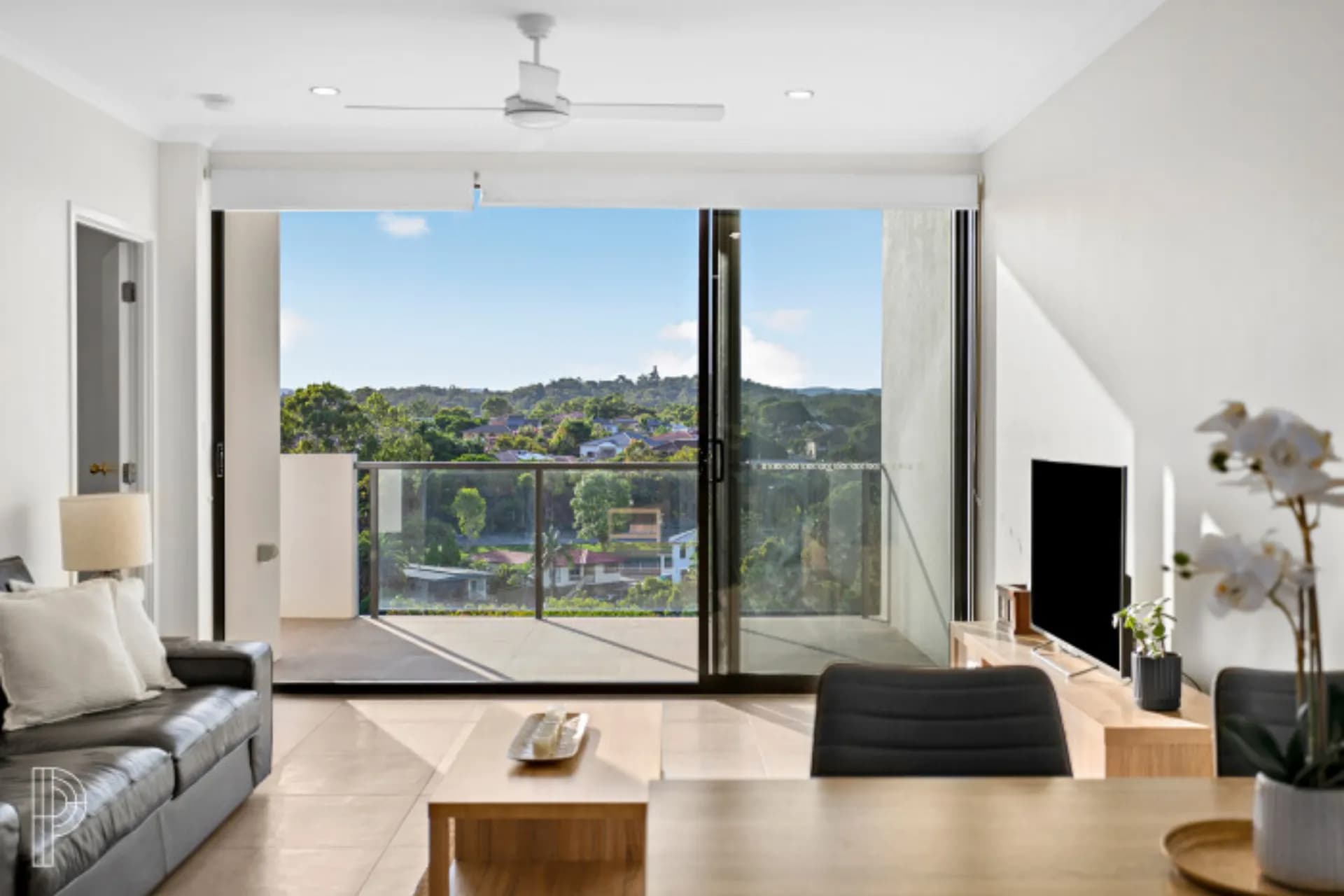 16 Curwen Terrace, Chermside - Image 1