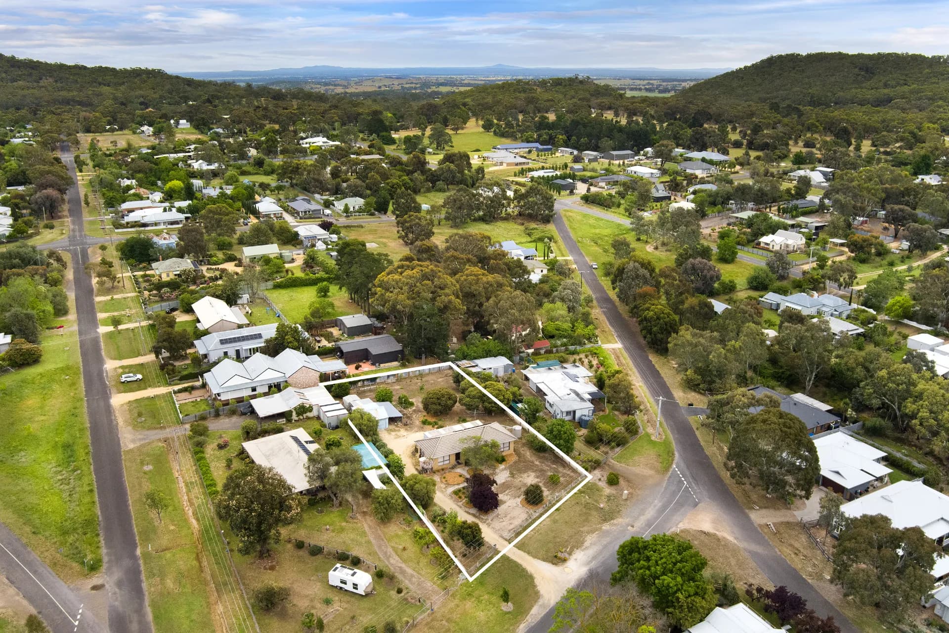 29 Ireland Street, Maldon, VIC, Maldon - Thumbnail 2