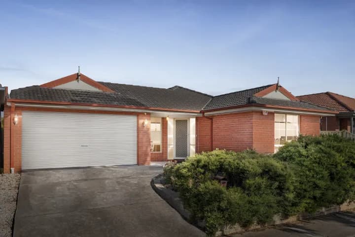 83 Thames Boulevard, Werribee - Image 1