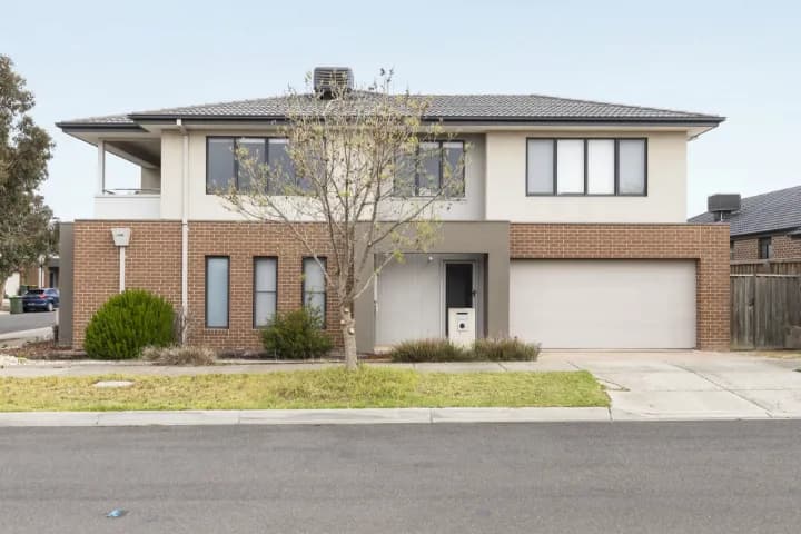 1 Wolomina Crescent, Werribee - Image 1
