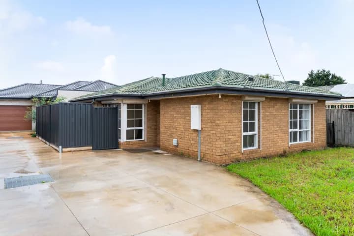 201 Shaws Road, Werribee - Image 1