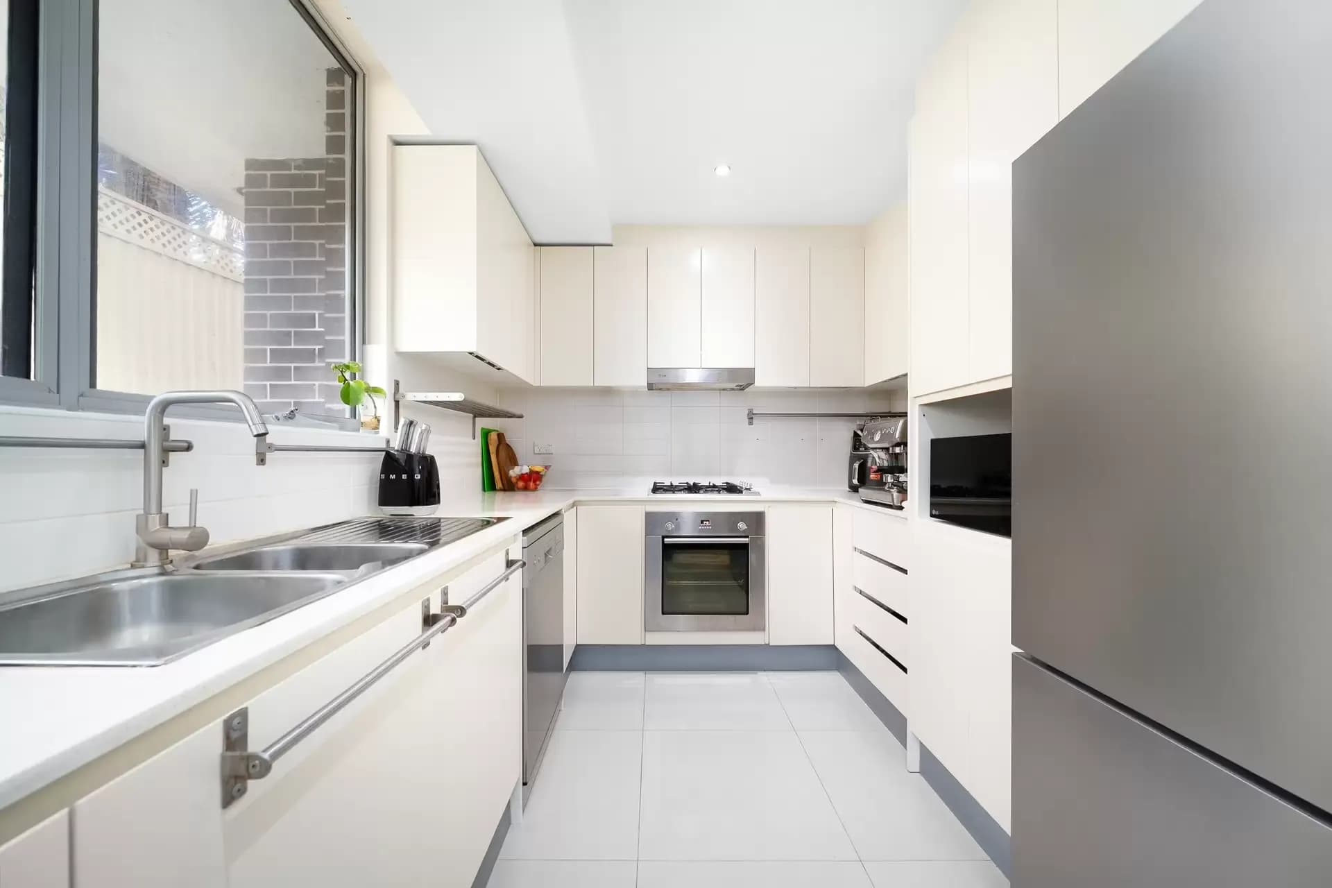 11/2 Burlington Road, Homebush, NSW, Homebush - Thumbnail 4