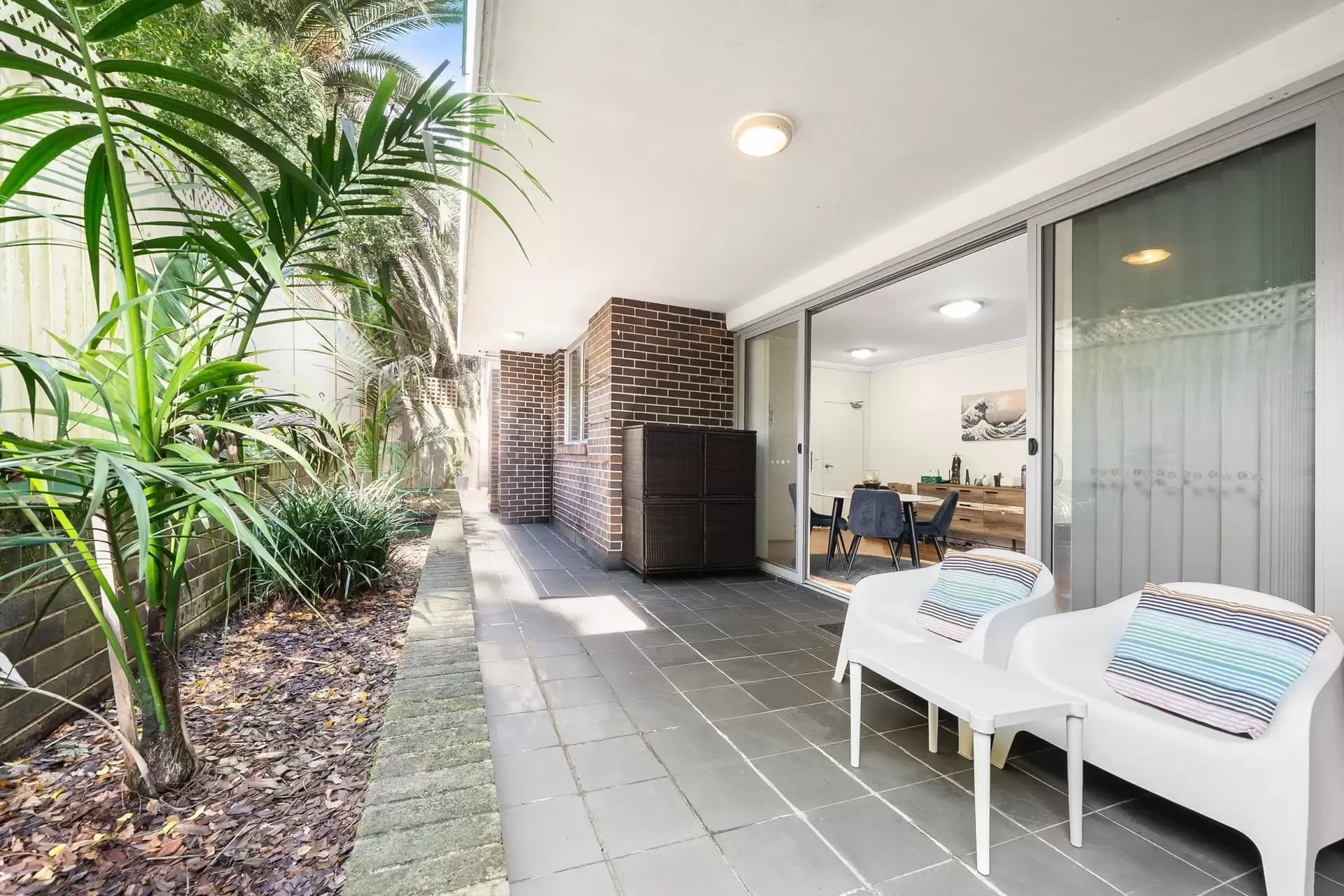 11/2 Burlington Road, Homebush, NSW, Homebush - Thumbnail 2