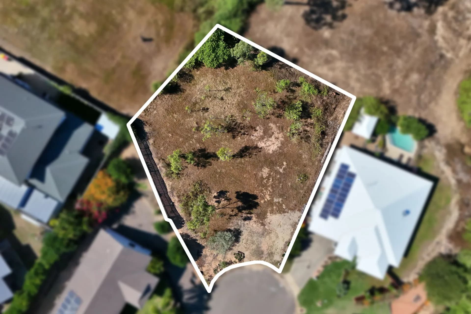 4 Chilott Court, Bushland Beach, QLD, Bushland Beach - Thumbnail 2
