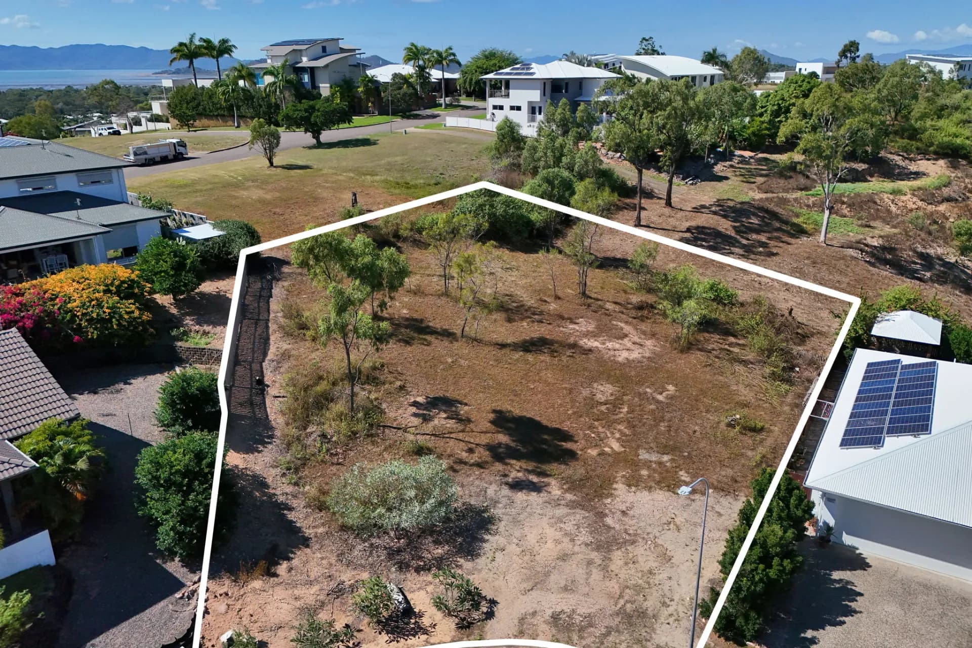 4 Chilott Court, Bushland Beach, QLD, Bushland Beach - Thumbnail 5