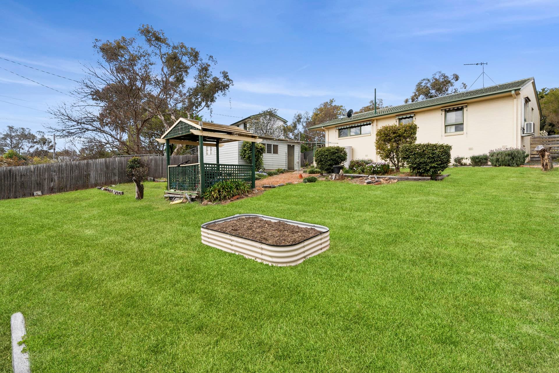 75 & 77 Ainsworth Street, Mawson, ACT, Mawson - Thumbnail 4