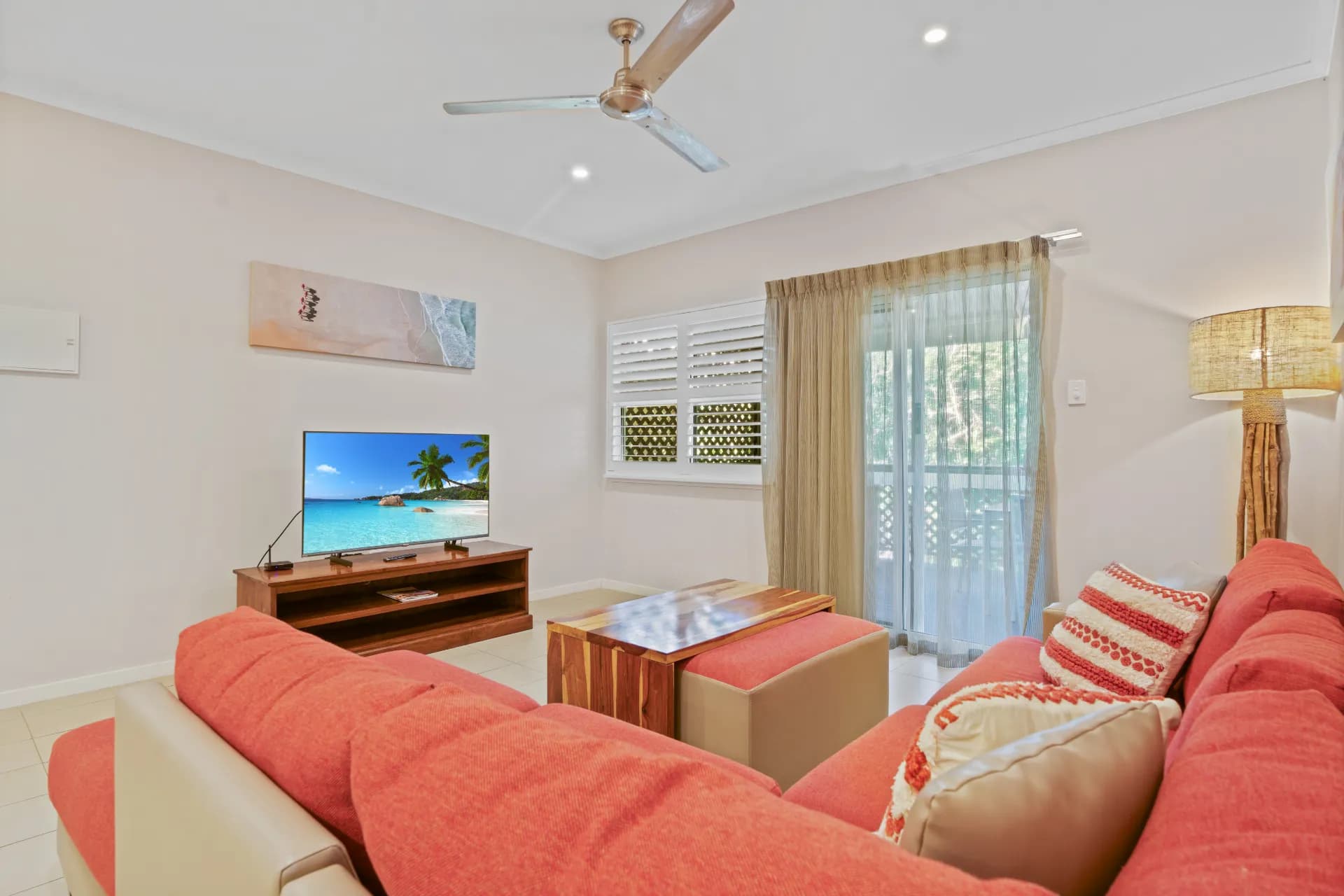 A20/6 Challenor  Drive, Cable Beach - Thumbnail 4