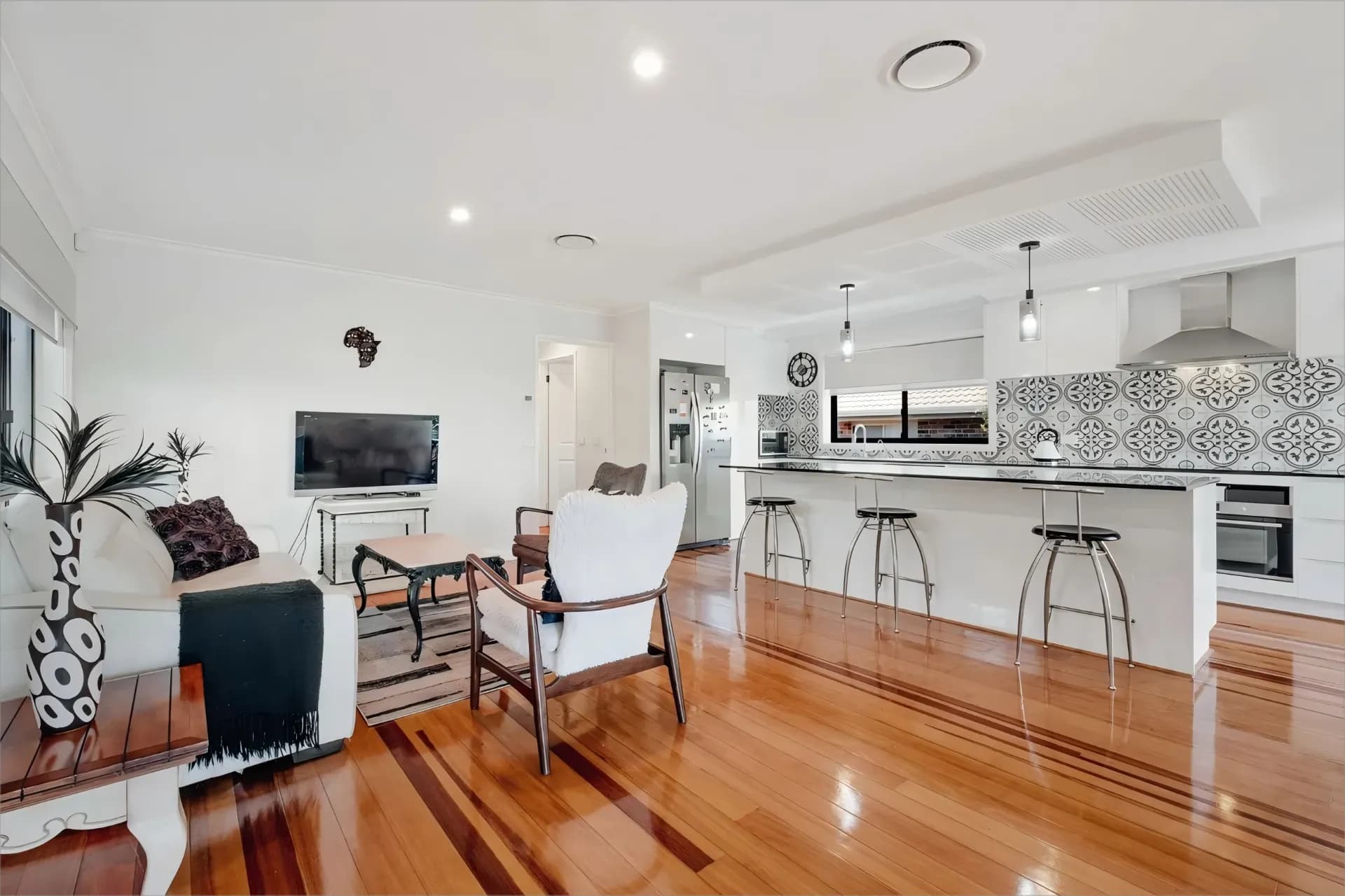 14 Kennedy Avenue, Jerrabomberra, NSW, Jerrabomberra - Thumbnail 6