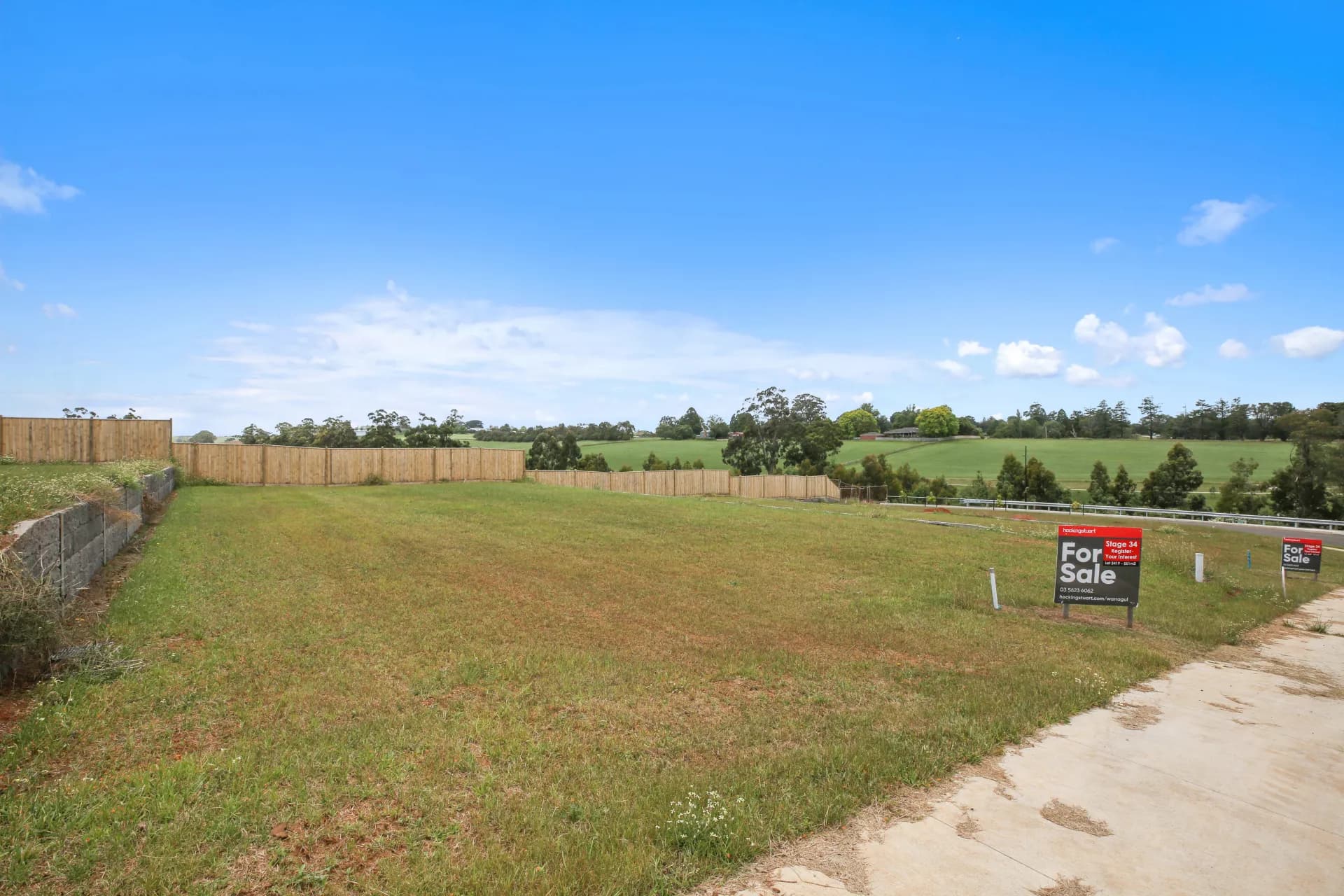 17 Regent  Avenue, Warragul - Thumbnail 2