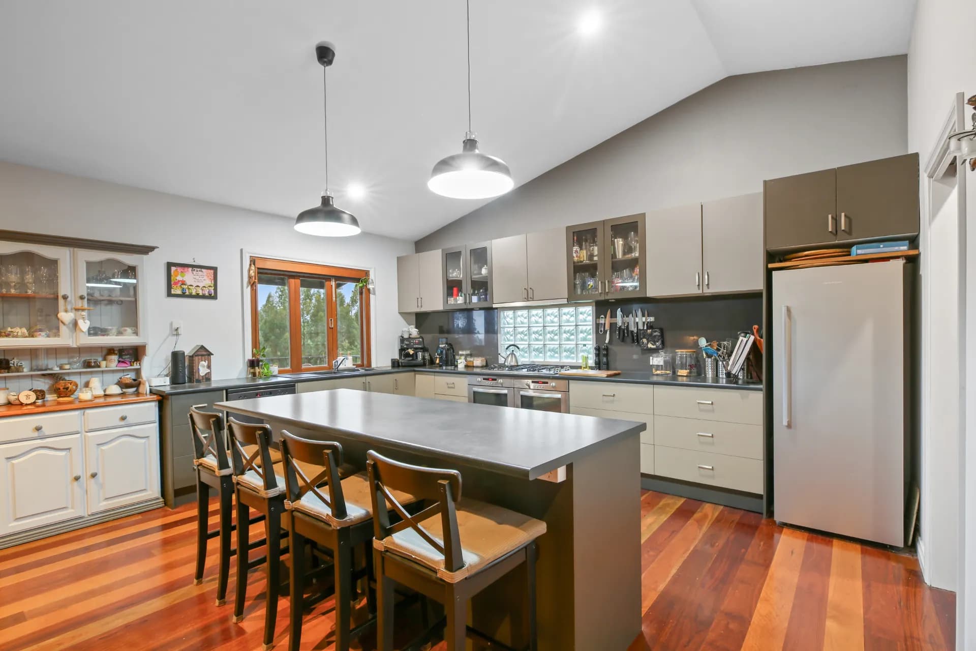 236 Ferndale  Road, Ferndale - Thumbnail 5