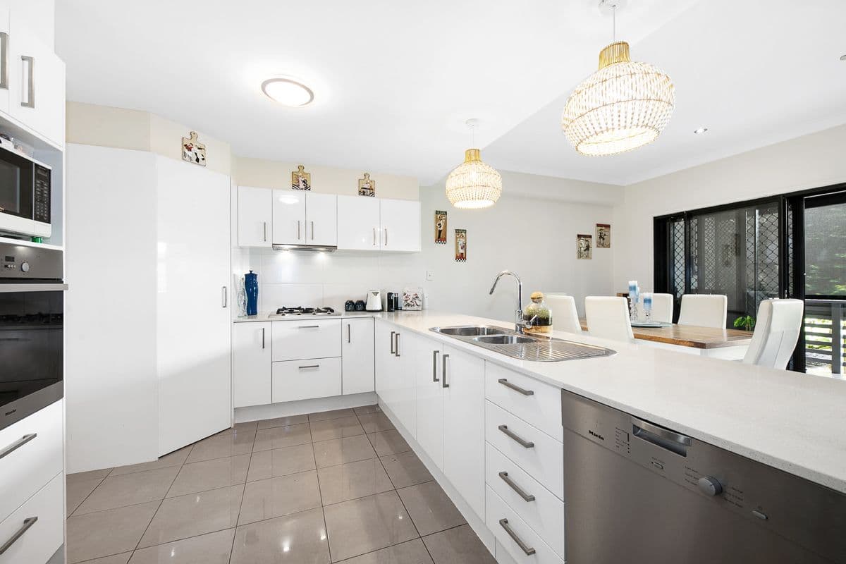 135 Beatrice Terrace, Ascot QLD 4007, Ascot - Thumbnail 2