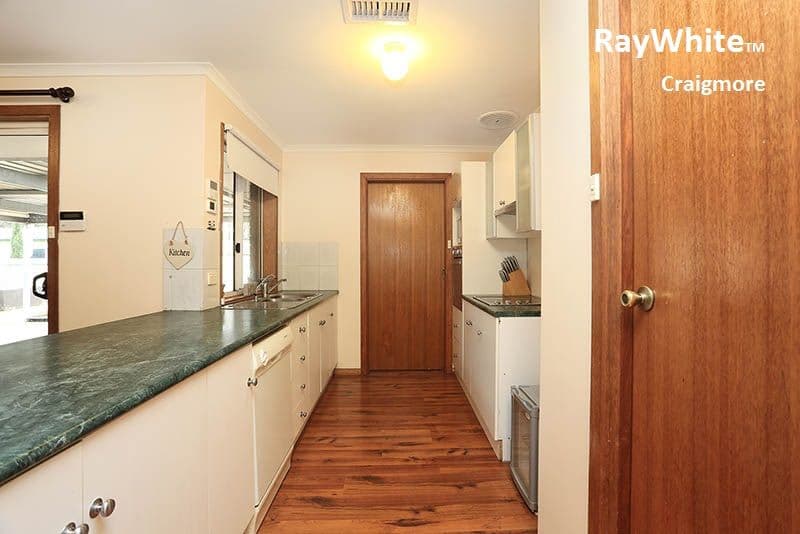 12 Geoffrey Street, Lewiston SA 5501, Lewiston - Thumbnail 4