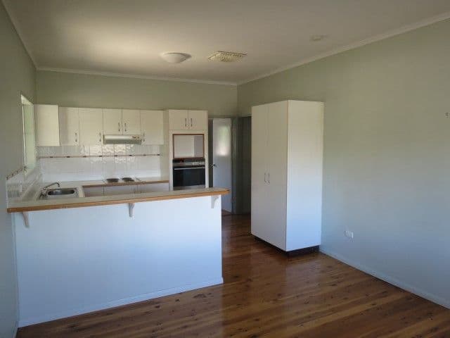109 Currey Street, Roma QLD 4455, Roma - Thumbnail 8