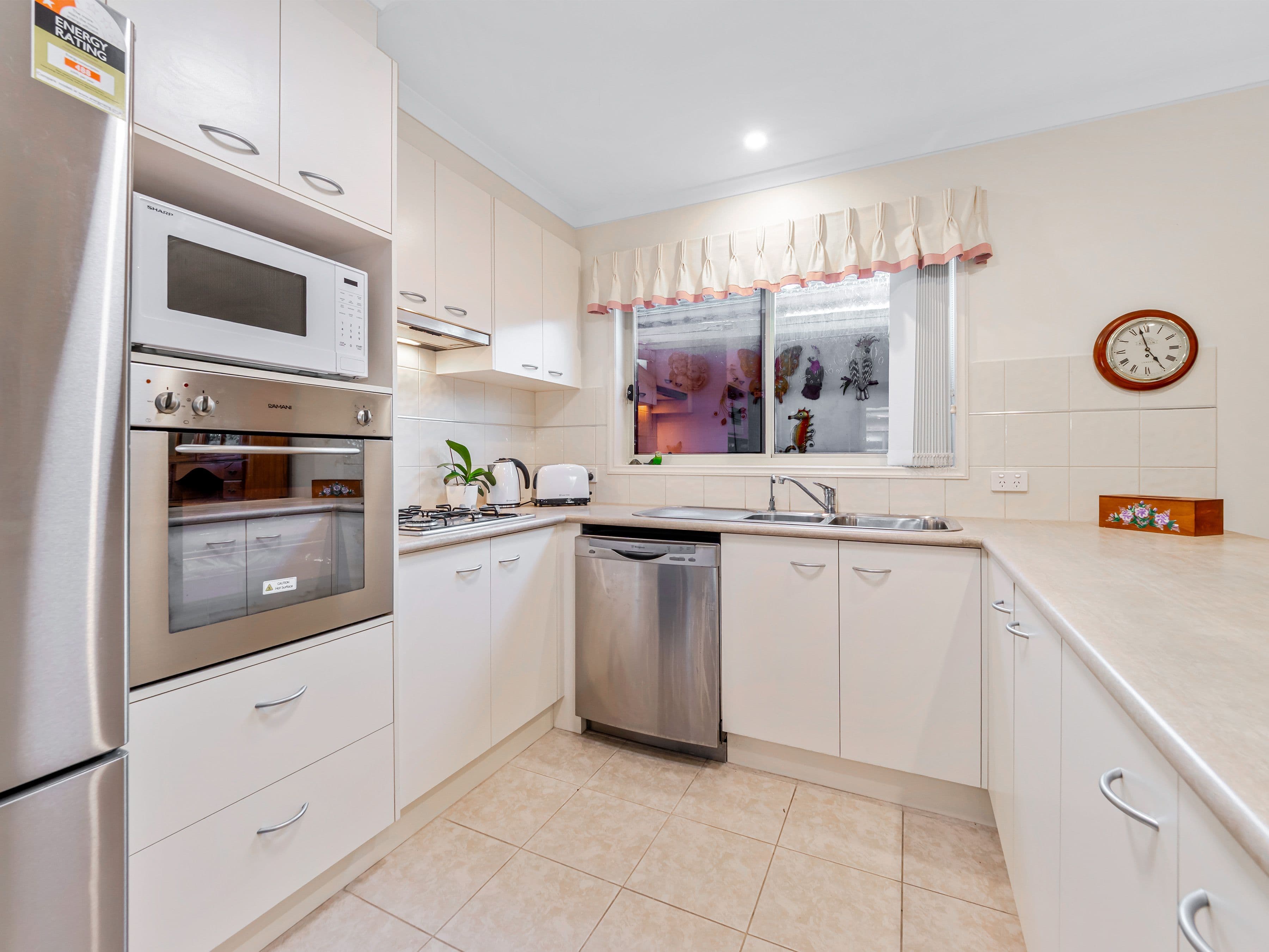 33 Francis Crescent, Langwarrin VIC 3910, Langwarrin - Thumbnail 4