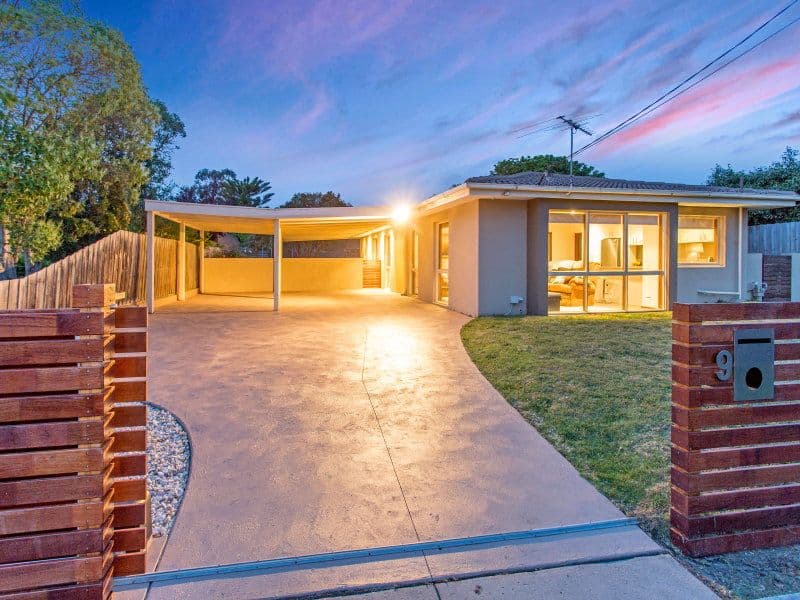 9 Minton Drive, FRANKSTON VIC 3199, Frankston - Image 1