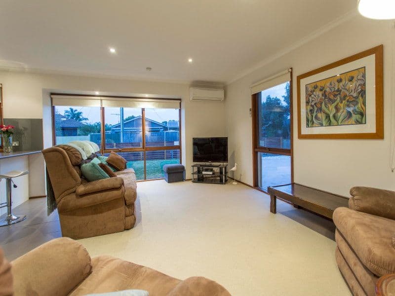 9 Minton Drive, FRANKSTON VIC 3199, Frankston - Thumbnail 4