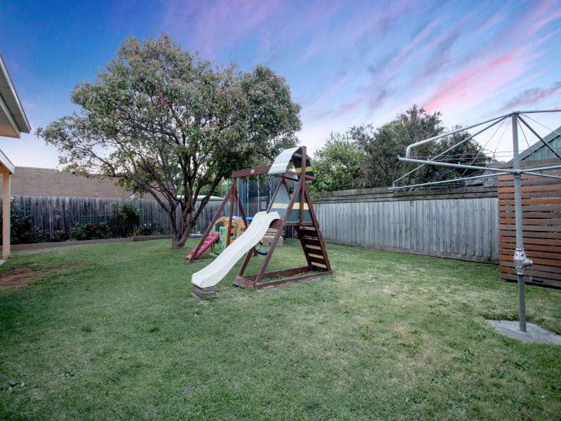 9 Minton Drive, FRANKSTON VIC 3199, Frankston - Thumbnail 8