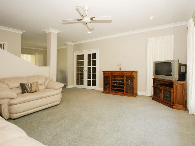 19 Ray Close, BYFORD WA 6122, Byford - Thumbnail 2