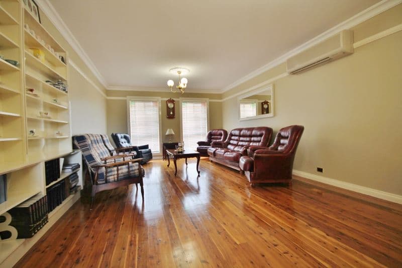 106 Blackett Avenue, YOUNG NSW 2594, Young - Thumbnail 6