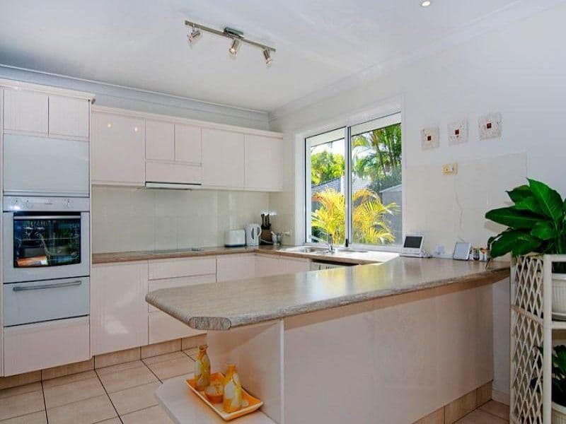 10 Glenwater Crescent, HELENSVALE QLD 4212, Helensvale - Thumbnail 6