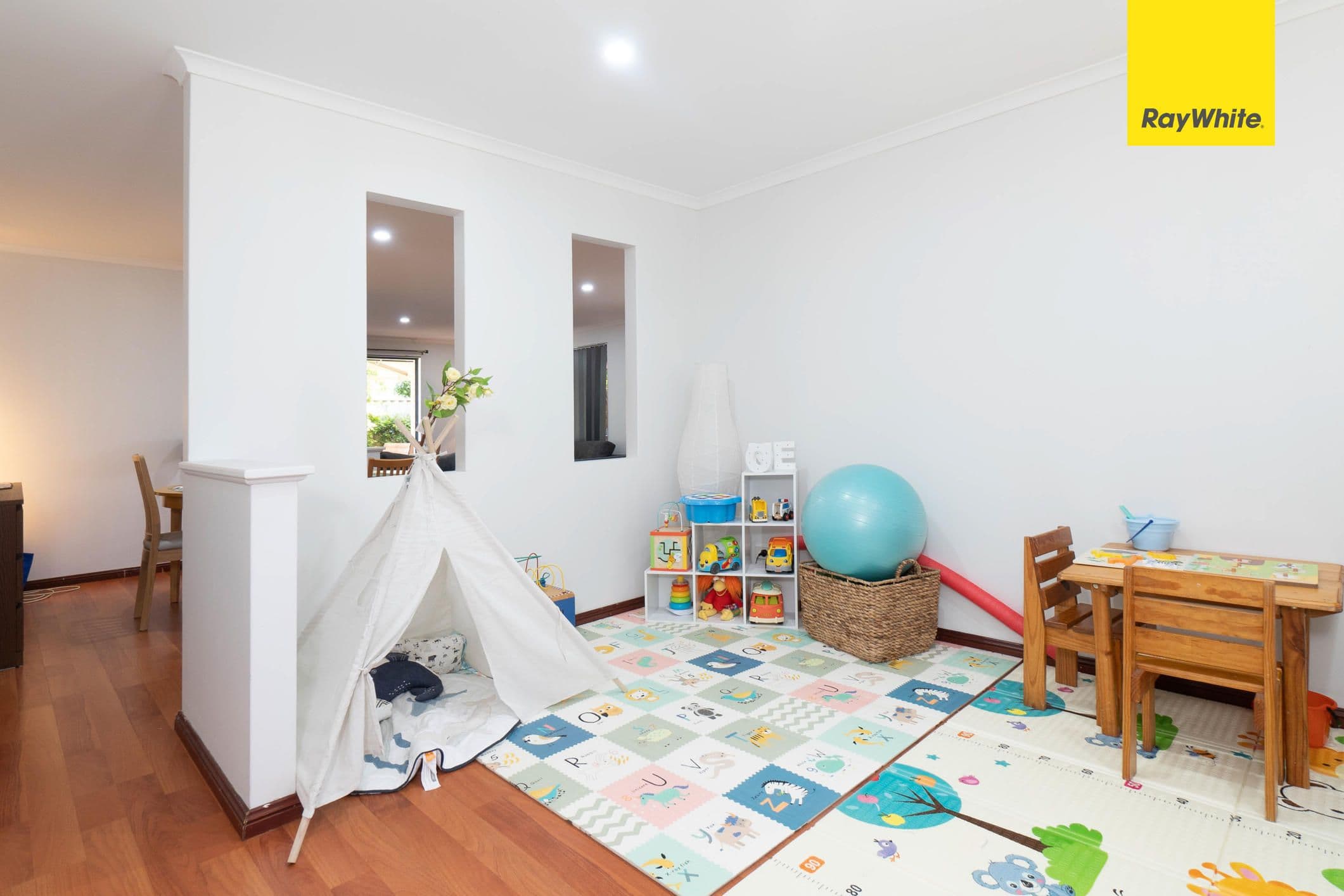 58 Whiteside Street, Cloverdale WA 6105, Cloverdale - Thumbnail 7