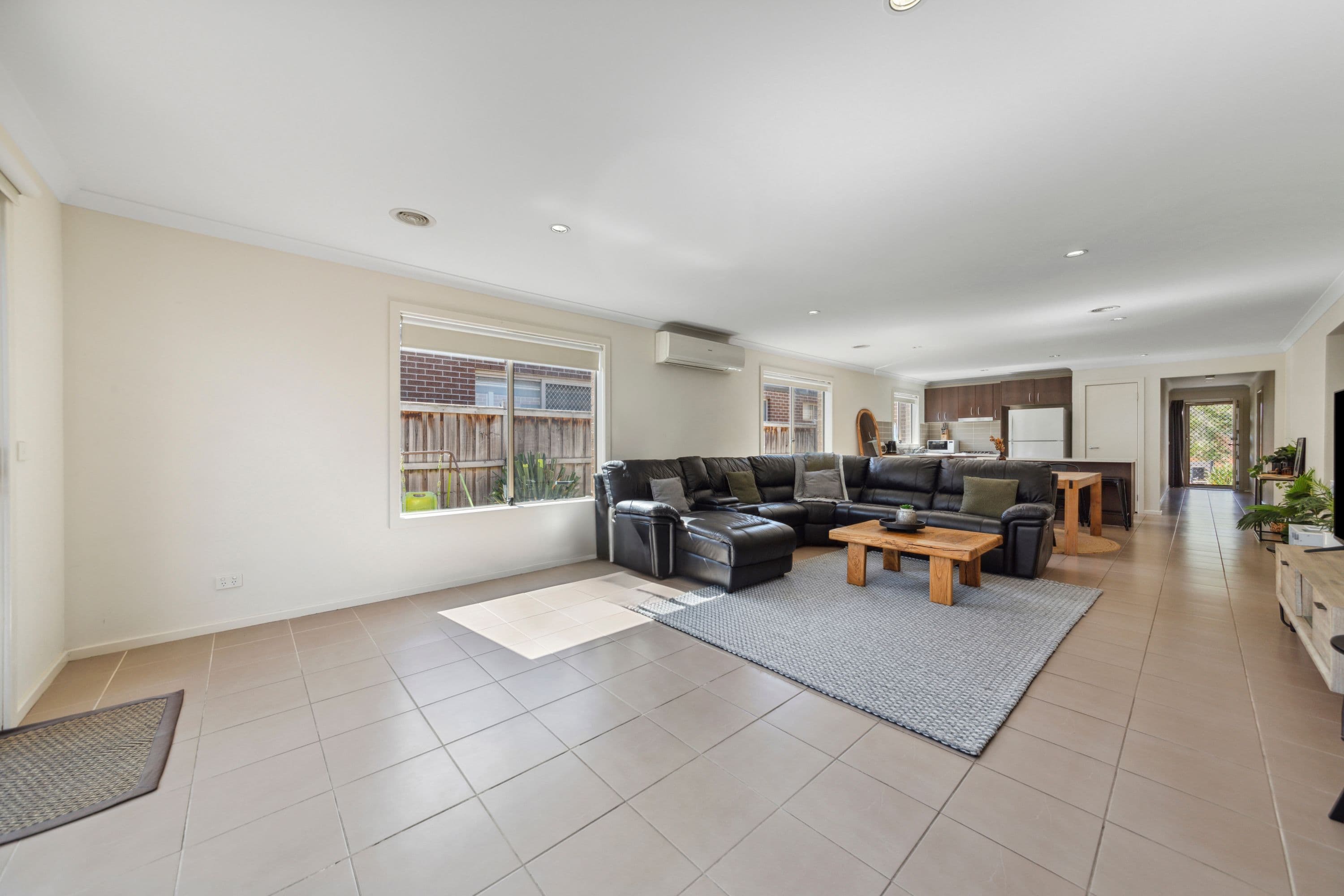 74 Fallingwater Drive, Pakenham VIC 3810, Pakenham - Thumbnail 6